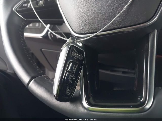WAUS2AF26KN096155 Audi A7 55 Premium