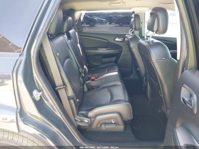 3C4PDCGB4JT327792 Dodge Journey Crossroad
