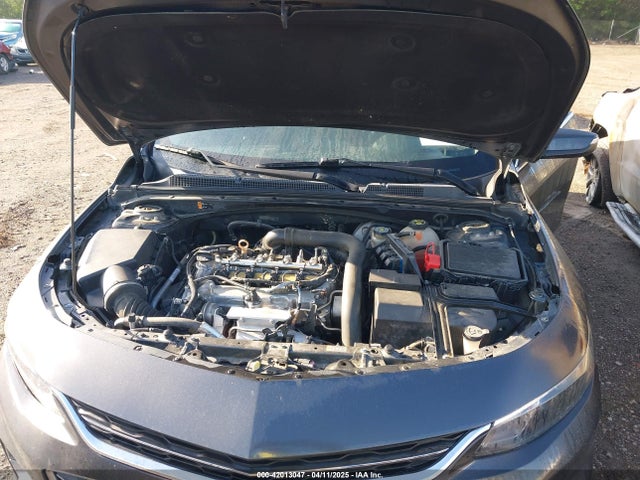 1G1ZE5STXGF179550 Chevrolet MALIBU LT