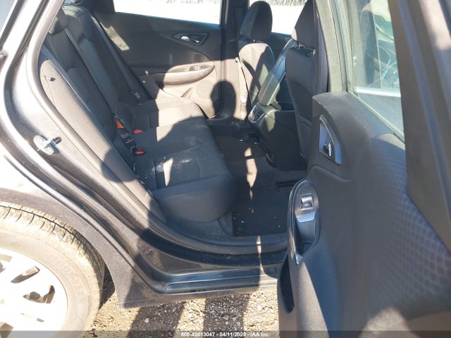 1G1ZE5STXGF179550 Chevrolet MALIBU LT