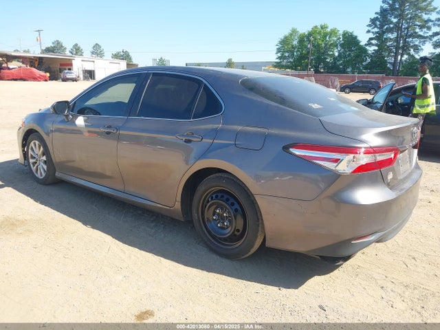 4T1B11HKXJU570787 Toyota CAMRY LE