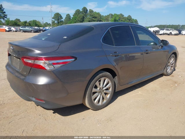 4T1B11HKXJU570787 Toyota CAMRY LE