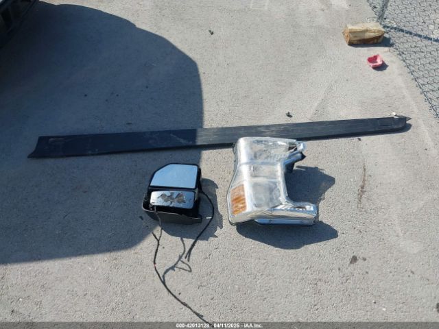 1FT7W2BT9NEE21645 Ford F-250 Xlt