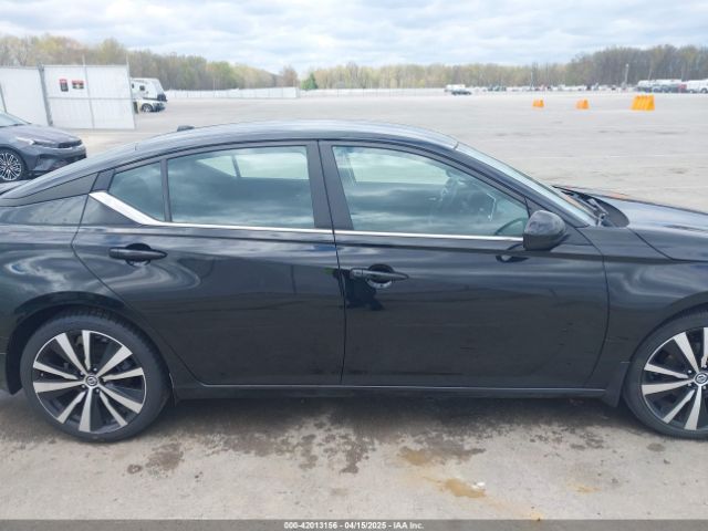 1N4BL4CVXNN365042 Nissan Altima Sr Fwd