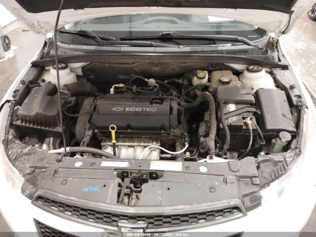1G1PA5SH8E7417255 Chevrolet Cruze Ls Auto