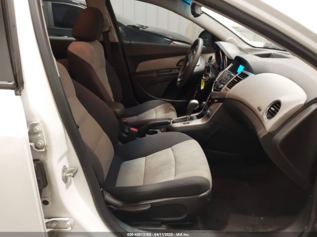 1G1PA5SH8E7417255 Chevrolet Cruze Ls Auto