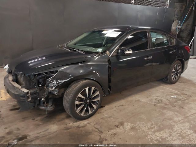 1N4AL3AP2JC142302 Nissan Altima 2.5 Sl