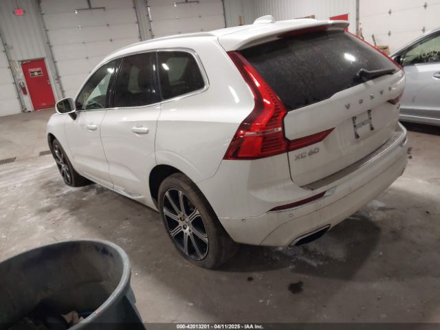 2019 VOLVO XC60 LYVA22RL4KB335663 Photo 2