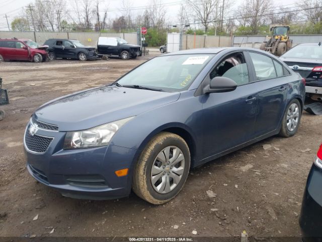 1G1PA5SH9E7274901 Chevrolet Cruze Ls Auto