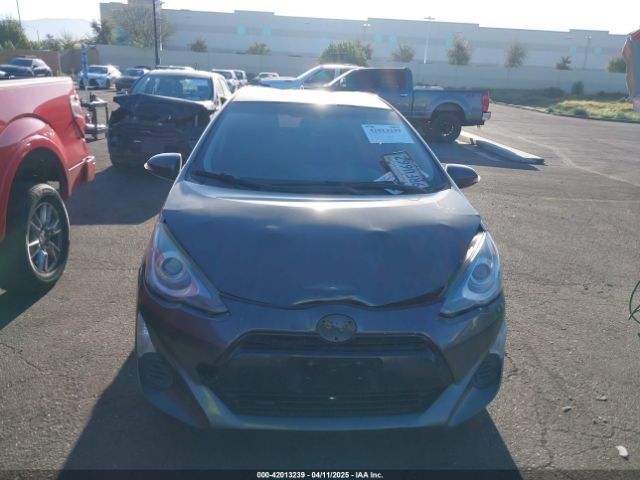 JTDKDTB37F1113016 Toyota Prius C Two