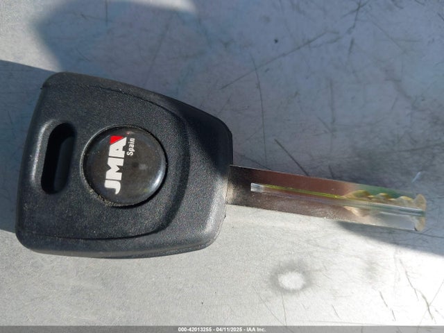 4T1B11HK4KU254853 Toyota CAMRY LE
