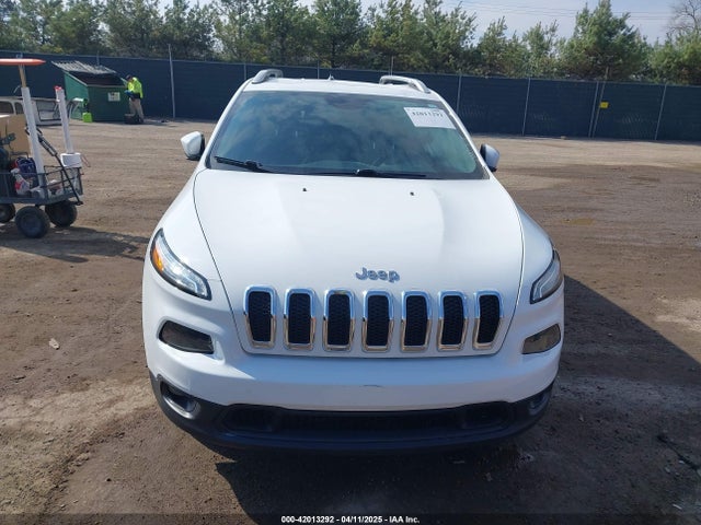 1C4PJMCS8GW157492 Jeep Cherokee Latitude