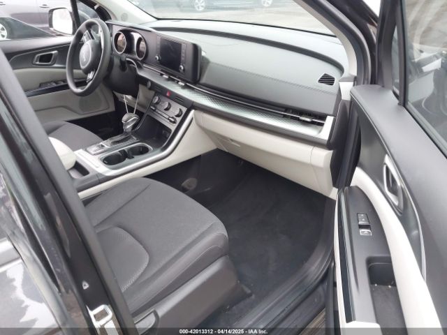 KNDNB4H38R6383380 KIA Carnival Mpv Lx