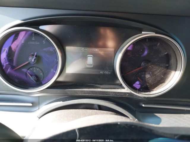 KNDNB4H38R6383380 KIA Carnival Mpv Lx