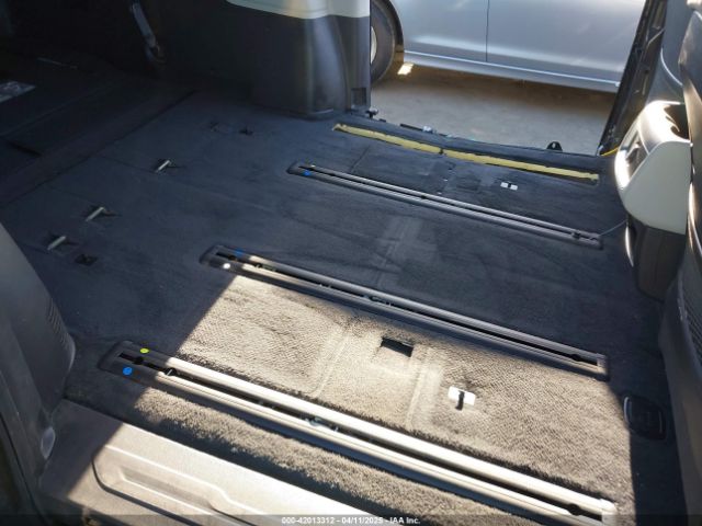 KNDNB4H38R6383380 KIA Carnival Mpv Lx
