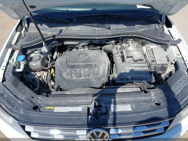 3VV2B7AXXJM119701 Volkswagen Tiguan