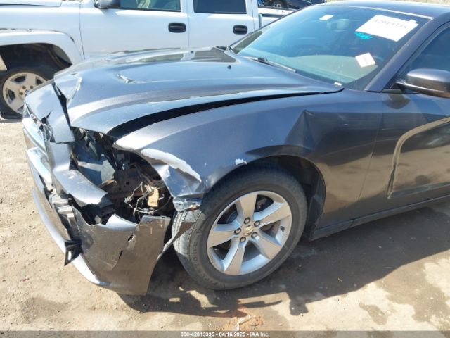 2C3CDXHG5EH288102 Dodge Charger Sxt