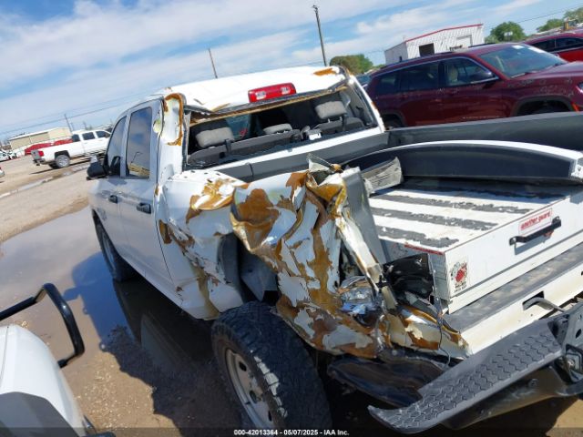 1C6RR7KT8MS588602 RAM 1500 Classic Tradesman  4x4 5'7 Box