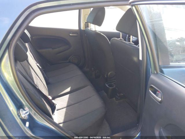 JM1DE1KZ1E0188877 Mazda Mazda2 Sport
