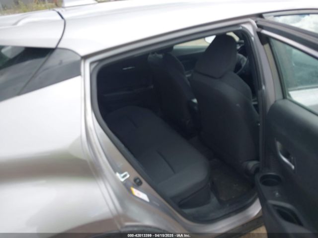 NMTKHMBX7KR079751 Toyota C-HR LE