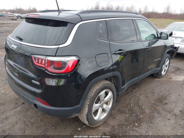 3C4NJDBB2JT108035 Jeep Compass Latitude 4x4