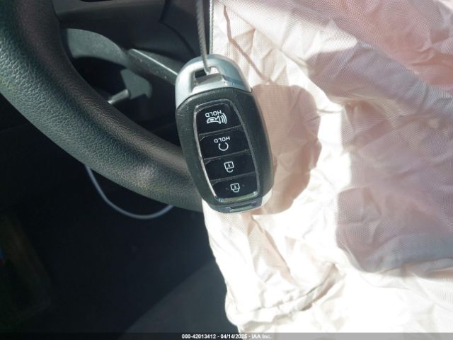 KM8K62AB9NU881831 Hyundai Kona Sel
