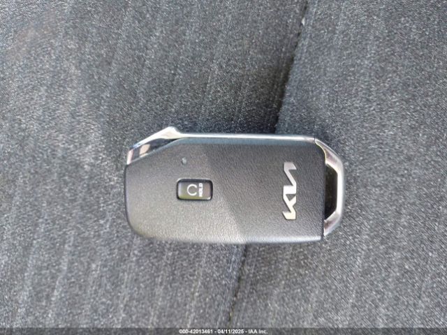 KNDJ63AUXN7156101 KIA Soul Gt-line