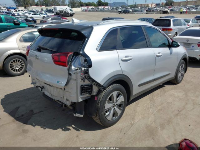 KNDCB3LCXL5397836 KIA NIRO LX