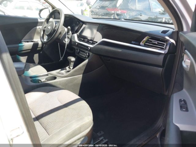 KNDCB3LCXL5397836 KIA NIRO LX