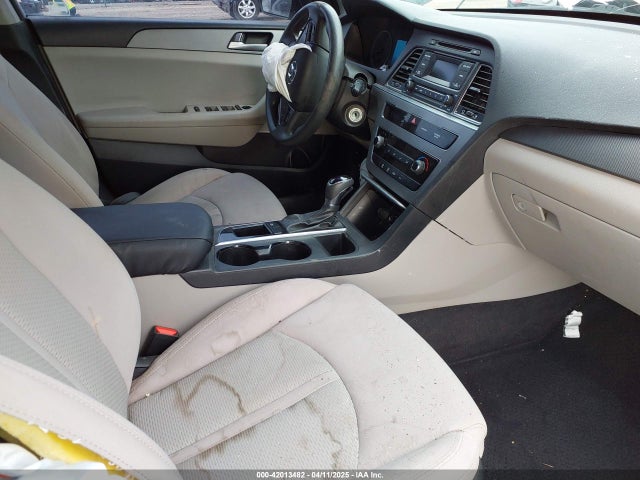 5NPE24AF1FH156974 Hyundai SONATA SE