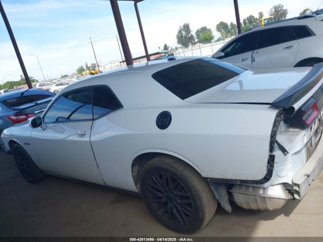 2C3CDZAG5FH793516 Dodge Challenger Sxt