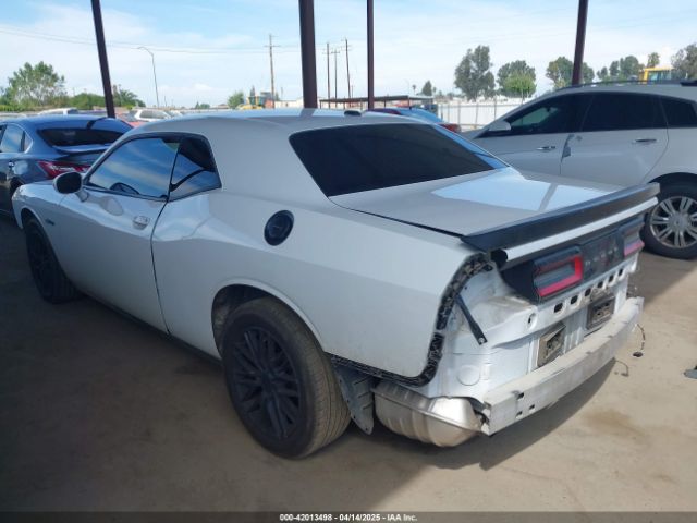 2C3CDZAG5FH793516 Dodge Challenger Sxt