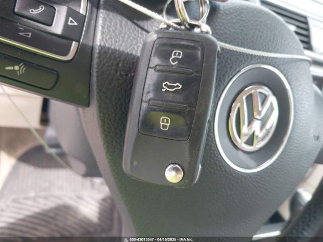 1VWAT7A32FC120769 Volkswagen Passat 1.8t Limited Edition