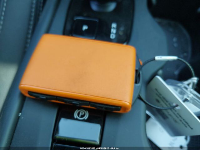 YV4L12UJ1S2557593 Volvo Xc40 B5 Core Bright Theme