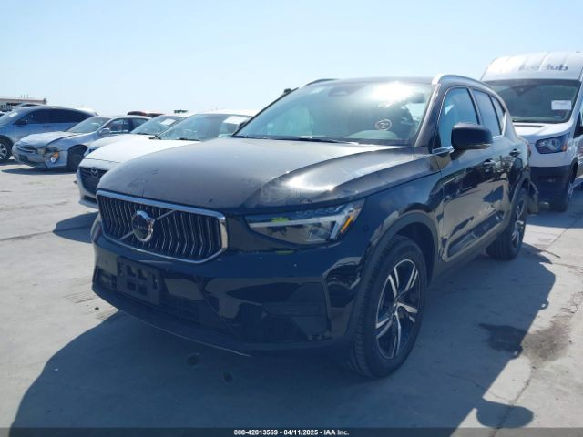 YV4L12UJ1S2557593 Volvo Xc40 B5 Core Bright Theme