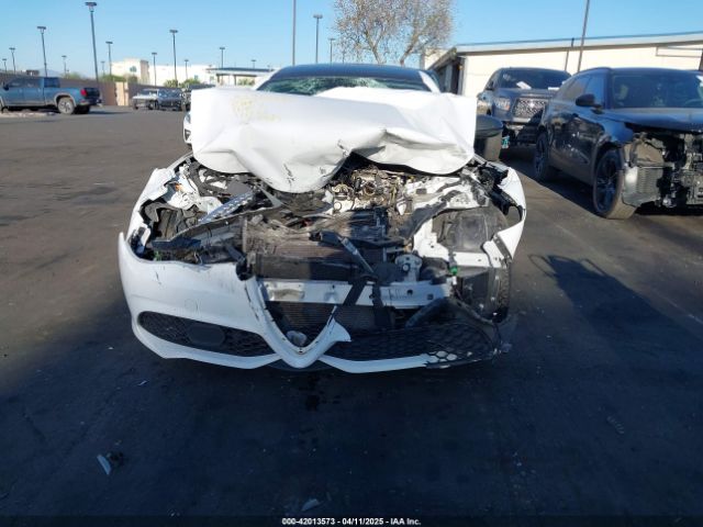 ZARFAECN0J7595698 Alfa Romeo Giulia Ti Sport Rwd