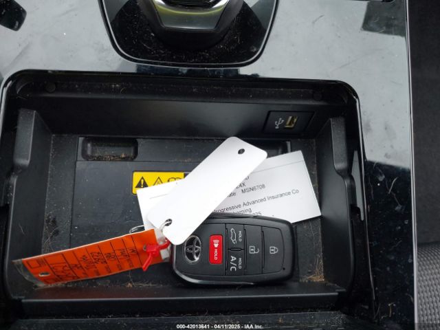 2024 TOYOTA BZ4X JTMABACA6RA079545 Photo 10