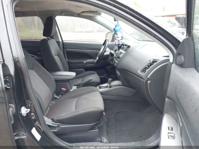 JA4AP4AU3KU027272 Mitsubishi Outlander Sport 2.0 Se