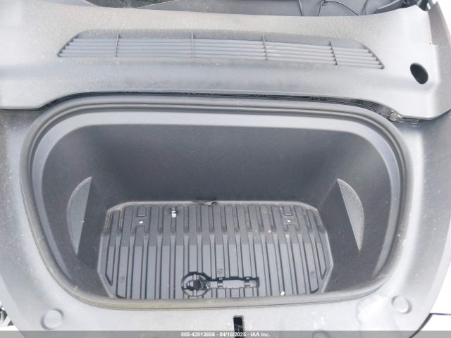 2025 TESLA MODEL Y 7SAYGDED7SA357679 Photo 9