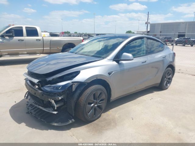 2025 TESLA MODEL Y 7SAYGDED7SA357679 Photo 1