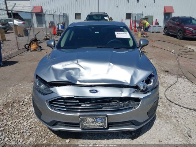 3FA6P0HD8LR255812 Ford FUSION SE