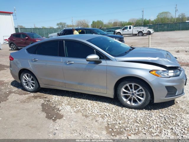 3FA6P0HD8LR255812 Ford FUSION SE
