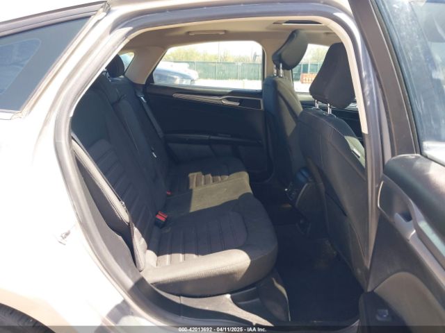 3FA6P0HD8LR255812 Ford FUSION SE