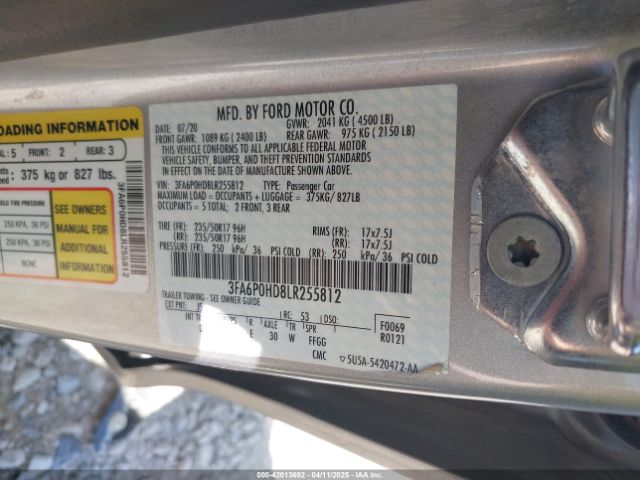 3FA6P0HD8LR255812 Ford FUSION SE