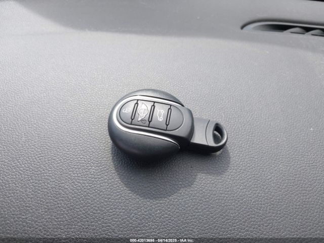 WMWXU1C57G2D09401 Mini Hardtop Cooper