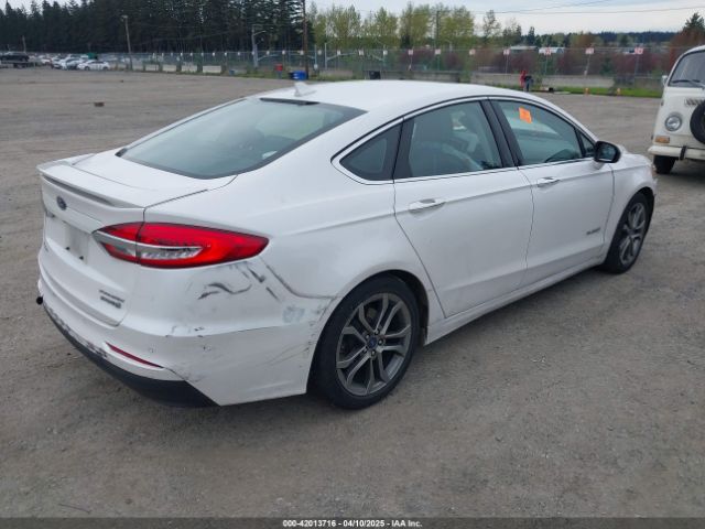 3FA6P0RU0KR227368 Ford Fusion Hybrid Titanium