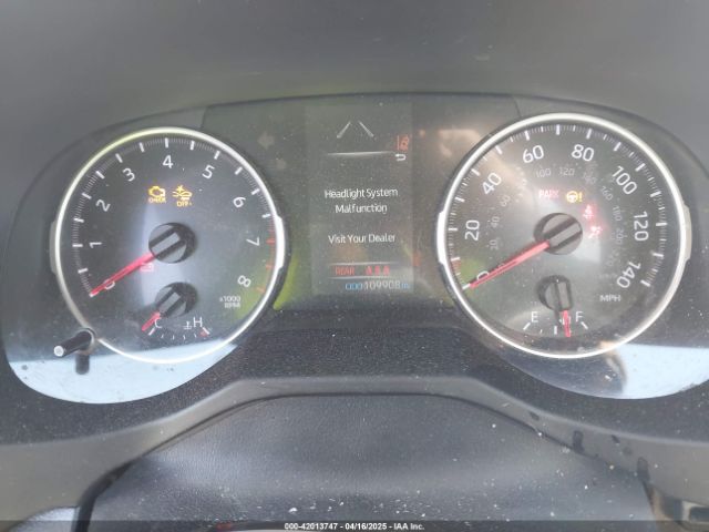2T3H1RFV0KW040262 Toyota RAV4 LE