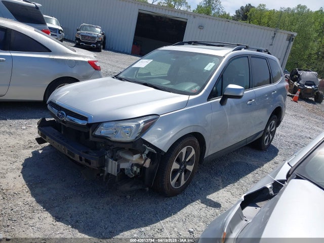 JF2SJAGC1JH556284 Subaru Forester 2.5i Premium