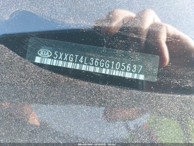 5XXGT4L36GG105637 KIA Optima Lx