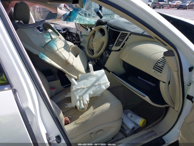 JN8CS1MU5FM381828 Infiniti QX70